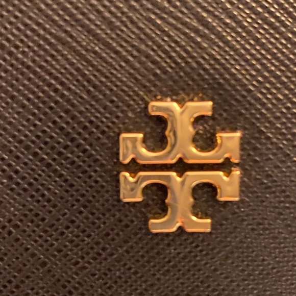 Tory Burch Emerson Double ZIP Crossbody - Picture 10 of 11